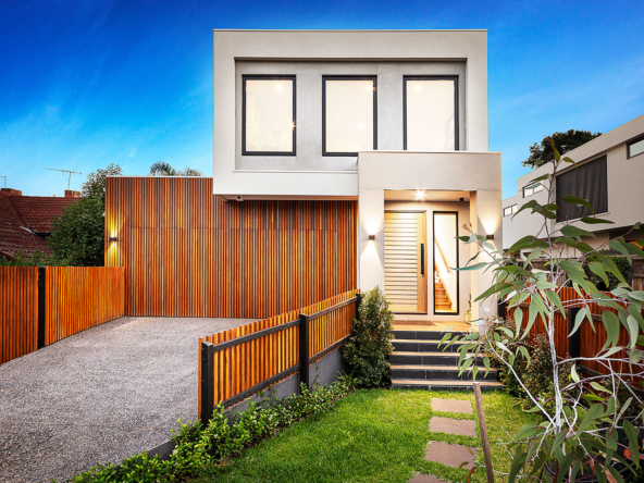 house model 2 592x444